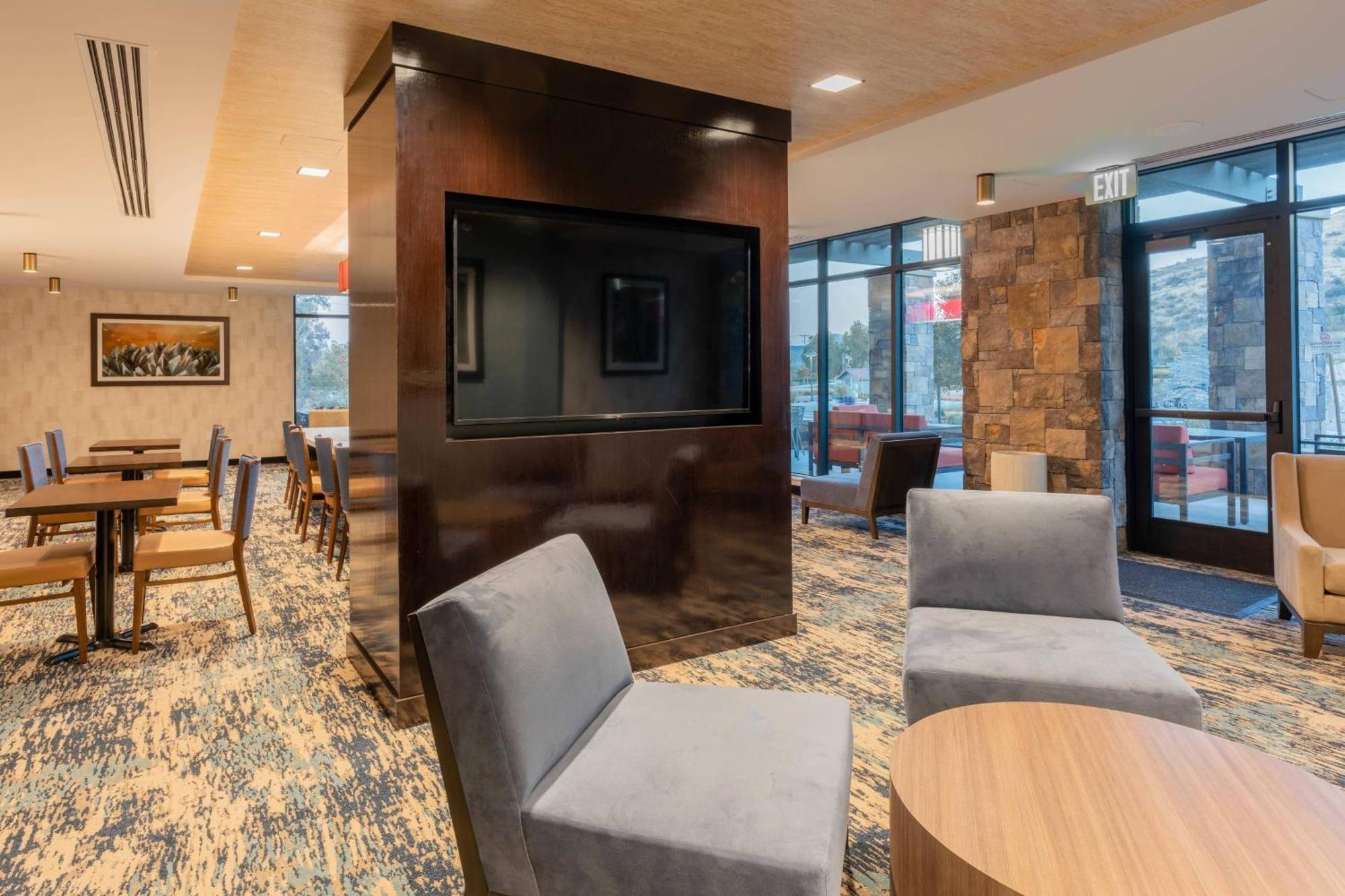 Towneplace Suites By Marriott Thousand Oaks Agoura Hills Extérieur photo